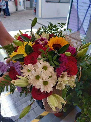 Ramo campestre con girasol